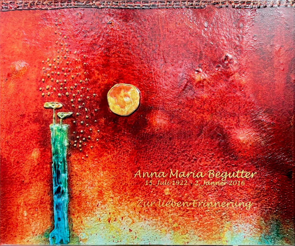 Urnentafel aus Glas – individuelles Gedenkobjekt mit Farbe, Licht und Erinnerung